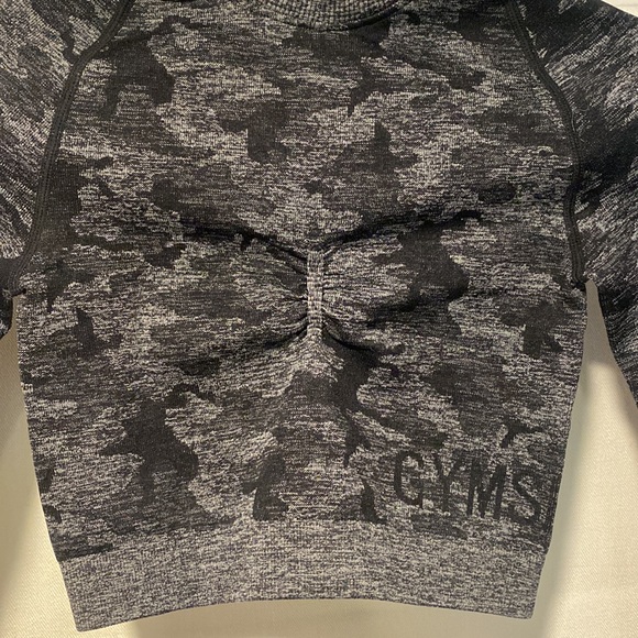 Gymshark adapt long sleeve crop top - Size S - Picture 2 of 5